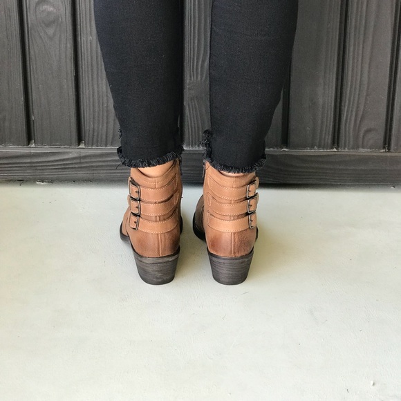 Texas Cognac Leather Burnished Ankle Booties - Picture 6 of 6